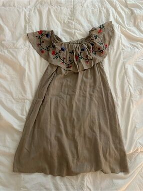 Women’s Boutique Taupe Off-Shoulder Embroidered Dress